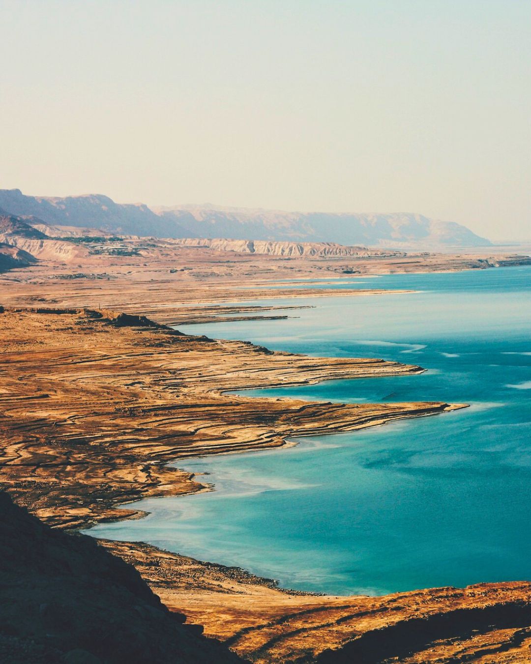 Küste des Toten Meeres in Jordanien