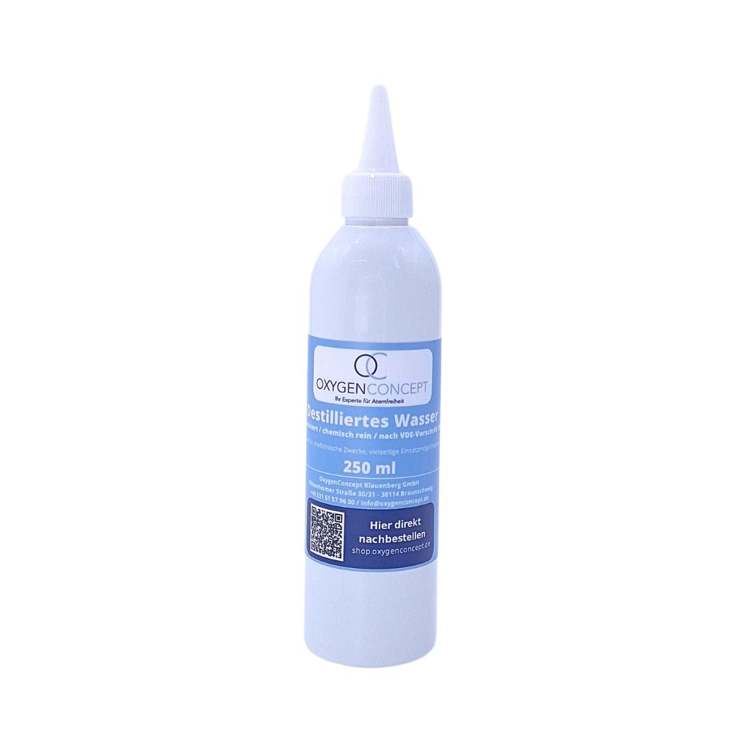Destilliertes Wasser zur Reinigung des Verneblers der EquiBuddy Inhalationsmaske.